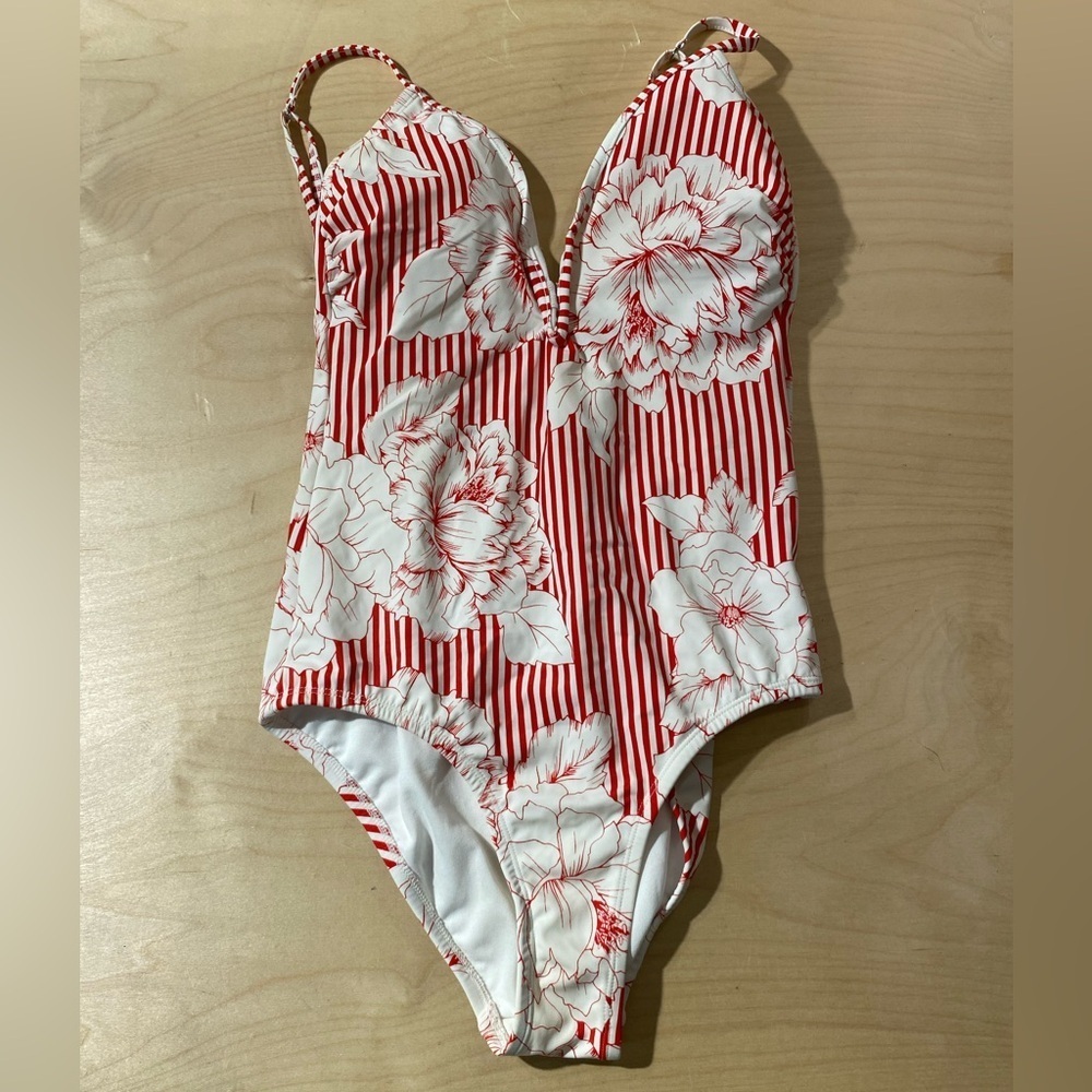 Kona Sol Red and White Floral Striped Swimsuit Large (NB)